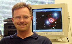 Professor Lawrence modifies his upcoming lectures based on the results of out-of-class Blackboard quizzes.