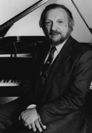 Morton Estrin