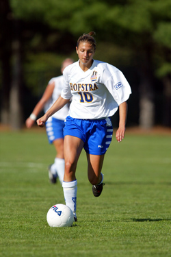 Elyse Bizzozzaro