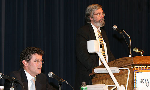 (l to r) Jake Siewert and Hofstra professor Steven Knowlton on the Considering the Press panel