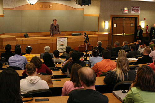 Janet Reno speaks to students at the Hofstra Law School