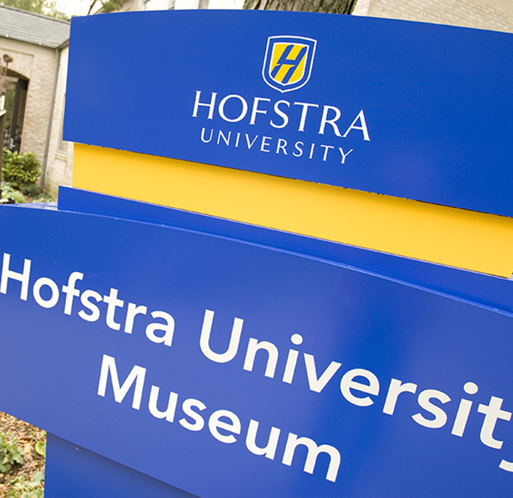 Hofstra Museum signage