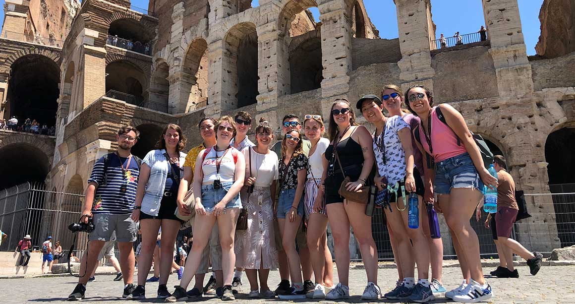Hofstra Students in Rome