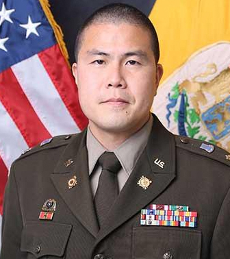 Houng Lee