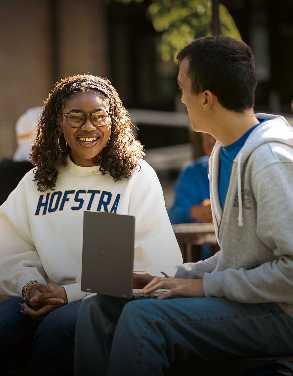 Students on Hofstra Campus