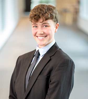 Raven-Bateman-headshot
